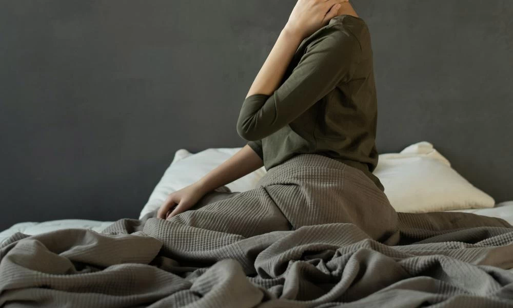 Πόνος στον αυχένα: Πώς να τον προστατεύσω από το πιάσιμο